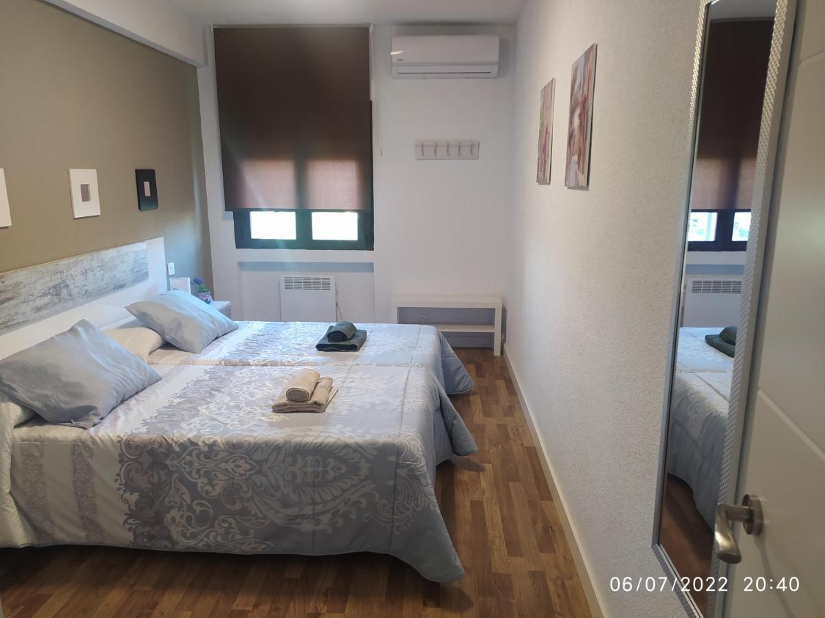 Piso Navas Apartamento Navas de San Antonio Exterior foto